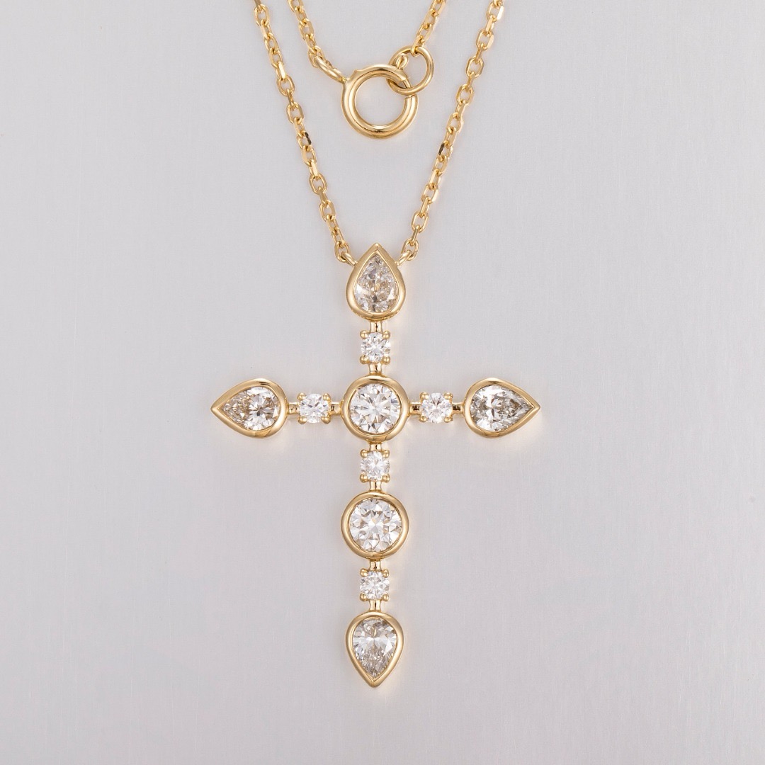 Colar com Pingente de Cruz em  - Bezels Set Pendant avaliação e preço